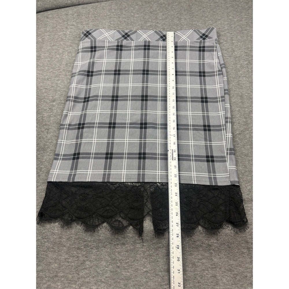 NEW Torrid Gray Plaid Pull On Mini Studio Luxe Ponte Lace Trim Pencil Skirt - Picture 10 of 12
